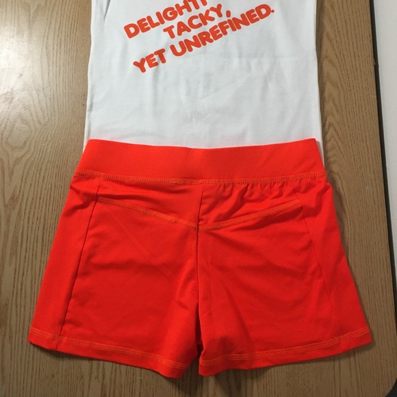 New Hooters Girl Uniform Bundle Tank Shorts Money Pouch Size XS/XXS - Picture 7 of 15
